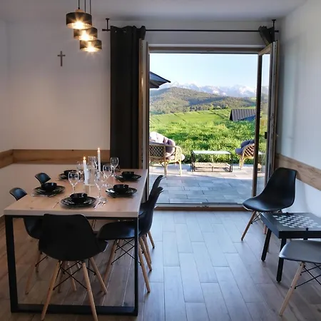 Na Wichrowym Wzgorzu Holiday home Dursztyn